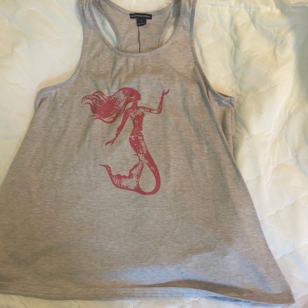 Parade Street Product tank top